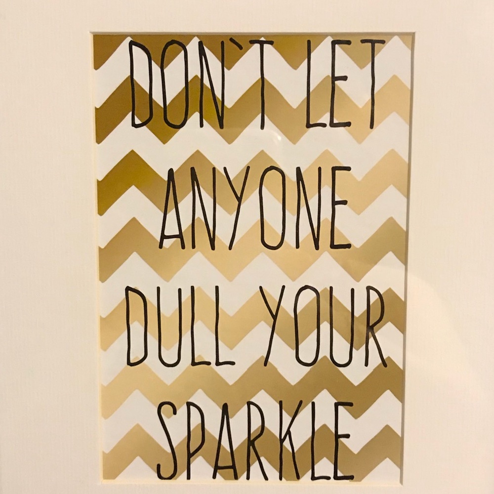 Meet your Posher, Arielle- 5 Star Seller!